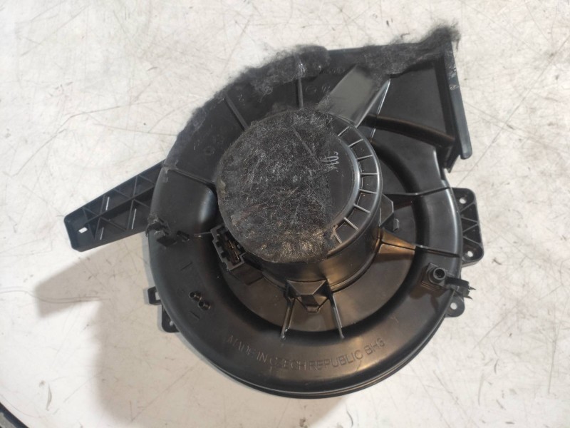 Recambio de motor calefaccion para skoda fabia like referencia OEM IAM   