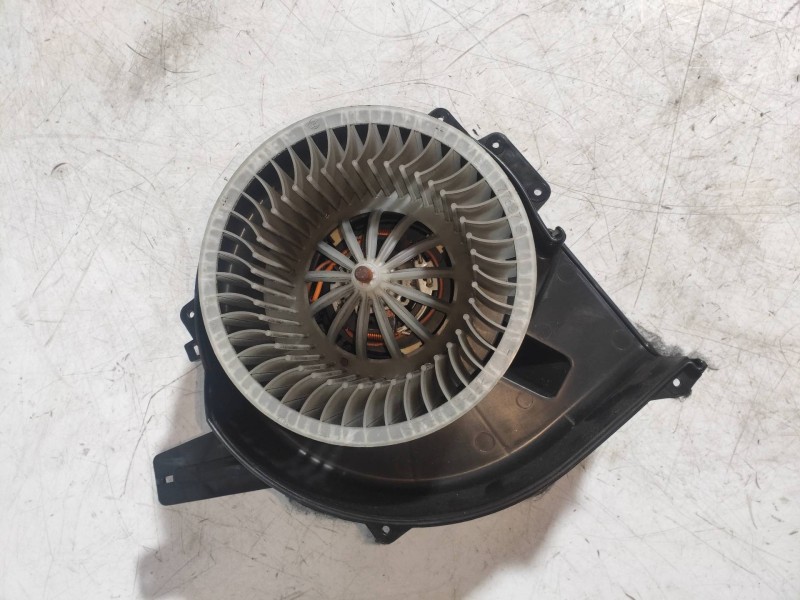 Recambio de motor calefaccion para skoda fabia like referencia OEM IAM   