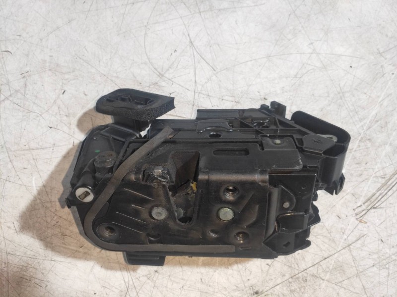 Recambio de motor cierre centralizado trasero izquierdo para skoda fabia like referencia OEM IAM 5TA839015E A5E5TA839015E 