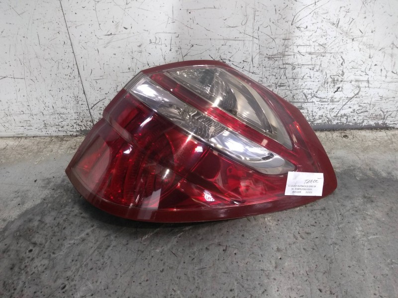 Recambio de piloto trasero derecho para subaru legacy familiar/outback b13 (bp) 2.0 diesel cat referencia OEM IAM   