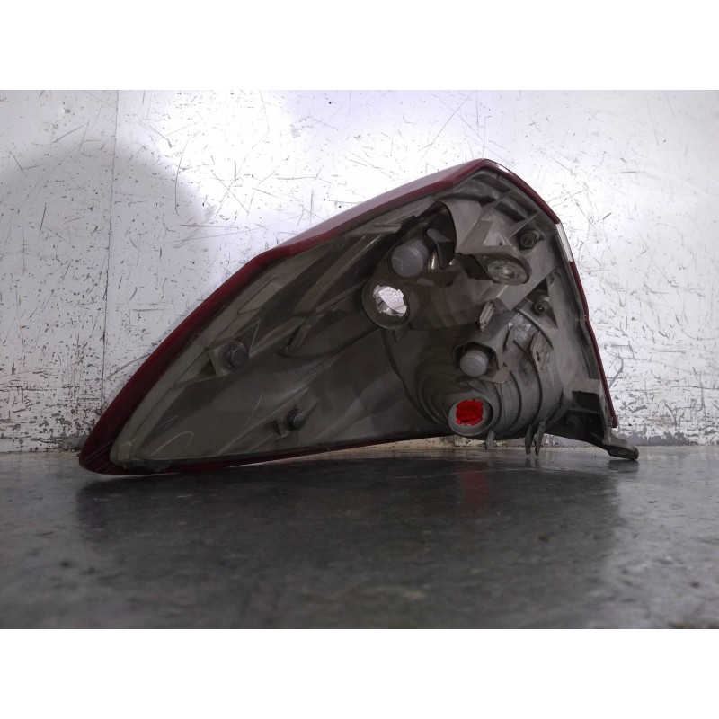 Recambio de piloto trasero derecho para subaru legacy familiar/outback b13 (bp) 2.0 diesel cat referencia OEM IAM   