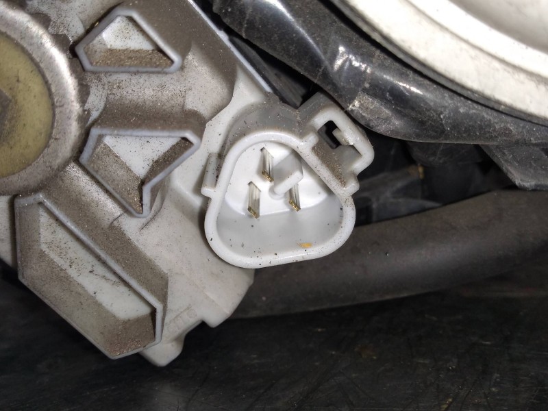 Recambio de faro derecho para subaru legacy familiar/outback b13 (bp) 2.0 diesel cat referencia OEM IAM   