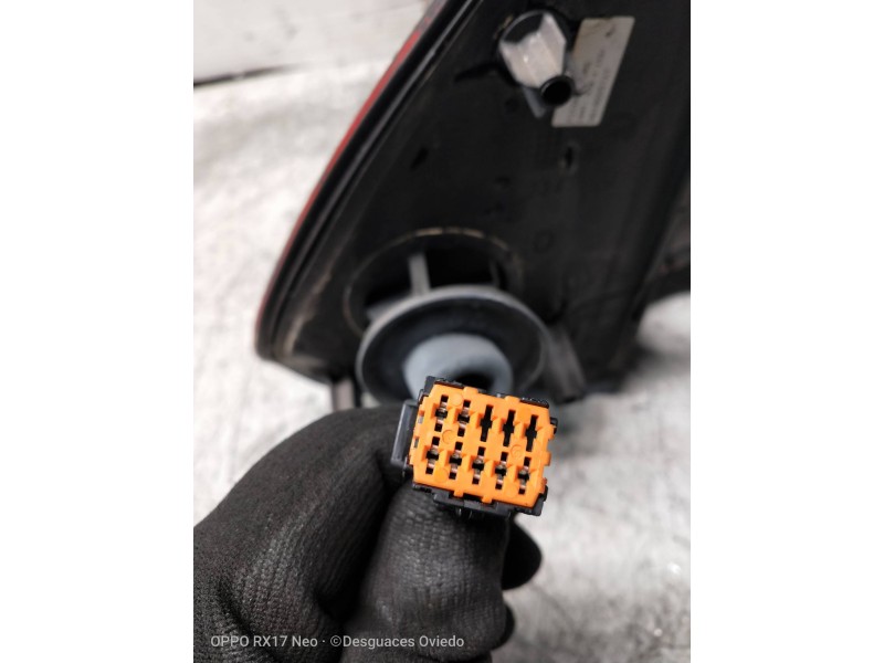 Recambio de retrovisor izquierdo para peugeot 206+ básico referencia OEM IAM   ELECTRICO