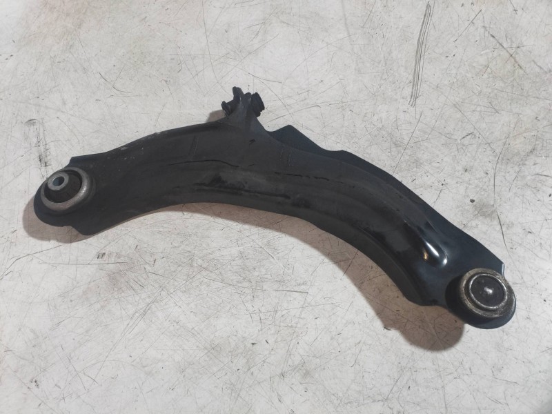 Recambio de brazo suspension inferior delantero izquierdo para renault clio iv limited referencia OEM IAM   