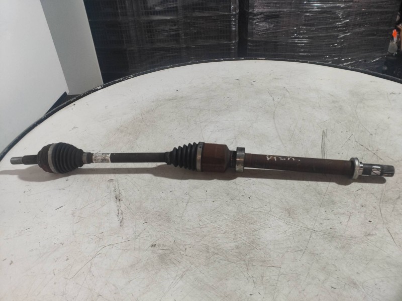 Recambio de transmision delantera derecha para renault clio iv limited referencia OEM IAM 391009101R  