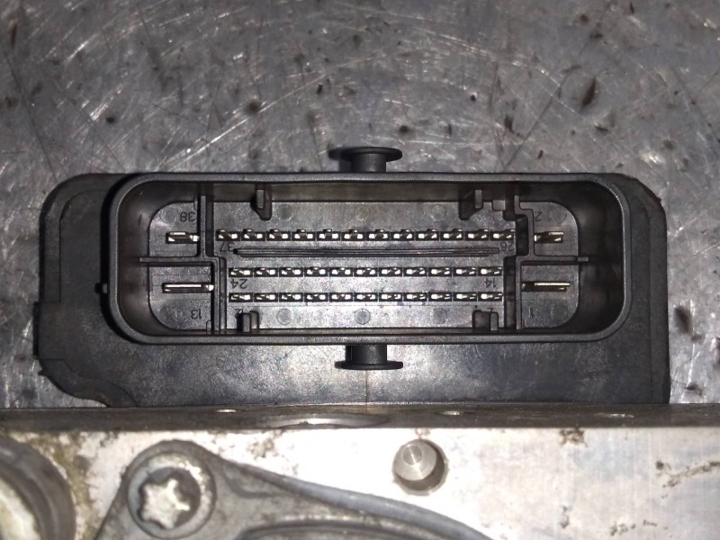 Recambio de abs para mercedes sprinterii caja cerrada (desde 01.06) 210/213/216 cdi (906.611/613) referencia OEM IAM A9069009001
