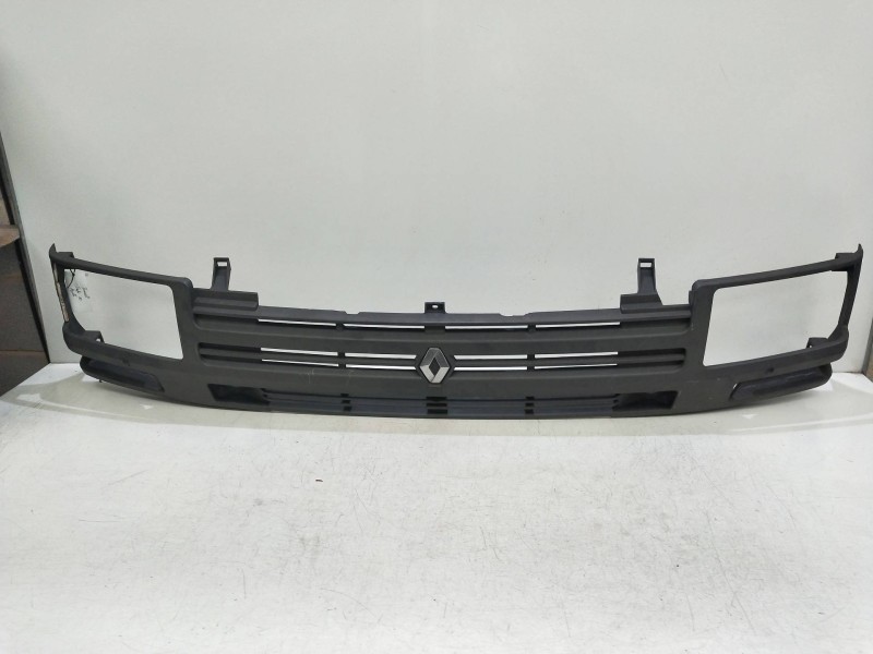 Recambio de rejilla delantera para renault trafic (desde 5.89) 2.1 diesel referencia OEM IAM   