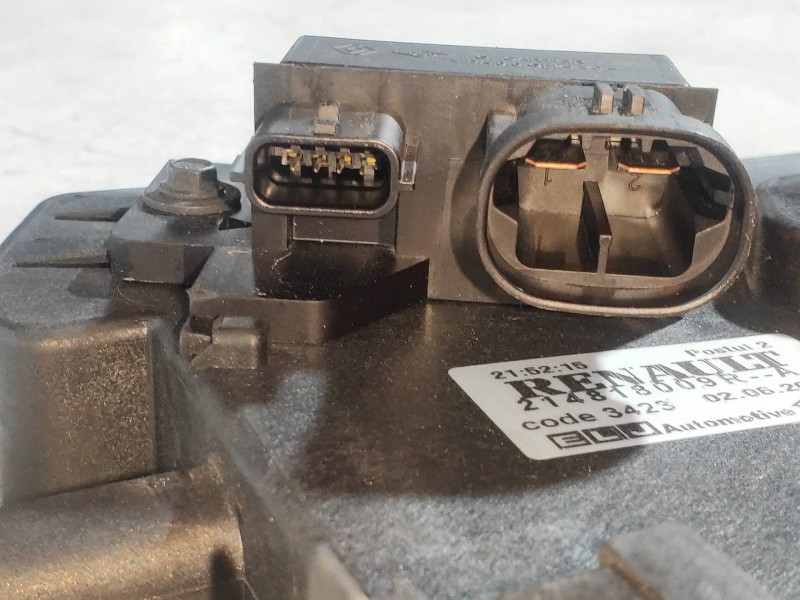 Recambio de electroventilador para renault clio iv limited referencia OEM IAM 214818009R  