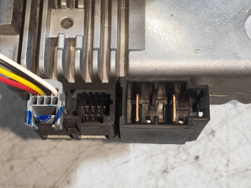 Recambio de columna direccion para renault clio iv limited referencia OEM IAM 488105110R 6519L095 Q003TA2778ZE 6700003396