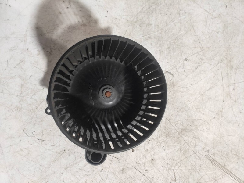 Recambio de motor calefaccion para renault clio iv limited referencia OEM IAM 5P3730000  