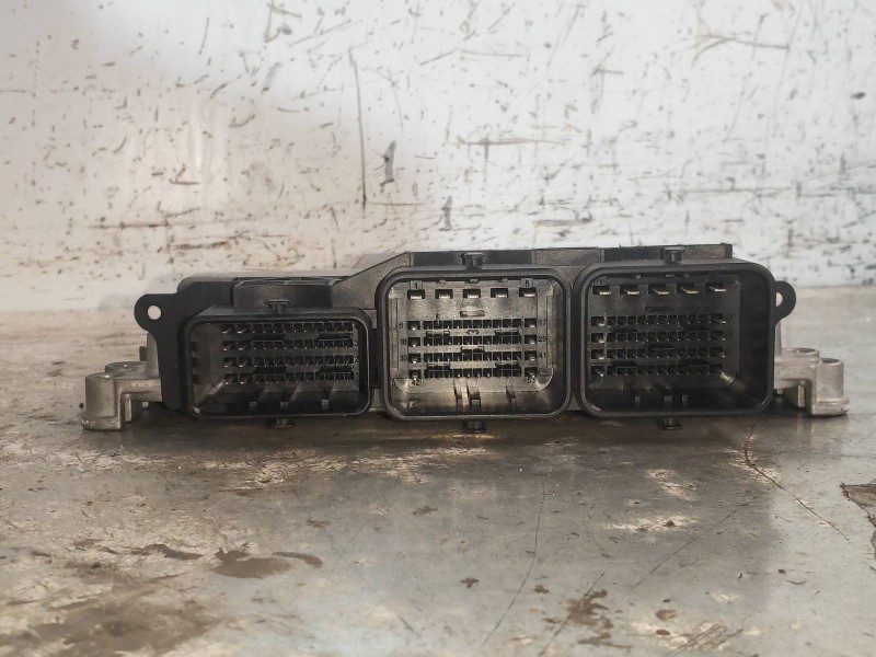 Recambio de centralita motor uce para citroen c3 attraction referencia OEM IAM 0281019818 9805947780 9666729680