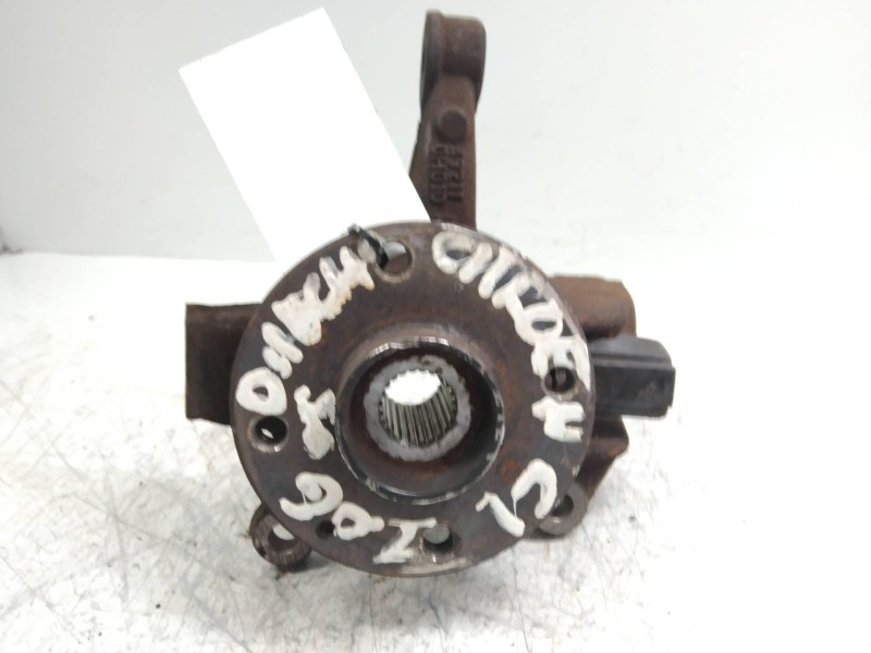Recambio de mangueta delantera derecha para citroen c1 1.0 cat (384f) referencia OEM IAM   