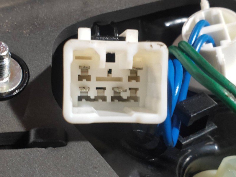 Recambio de piloto trasero izquierdo interior para kia rio 1.2 cat referencia OEM IAM 924031W2  