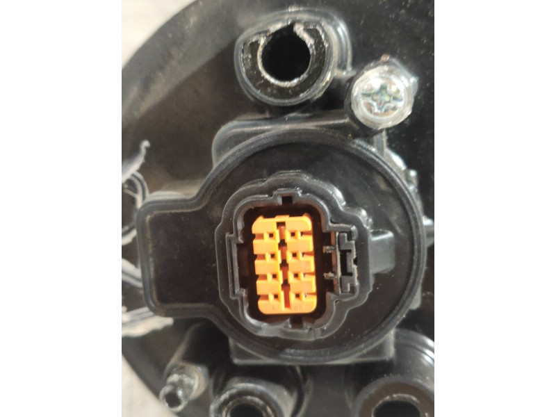 Recambio de retrovisor izquierdo para kia rio 1.2 cat referencia OEM IAM   