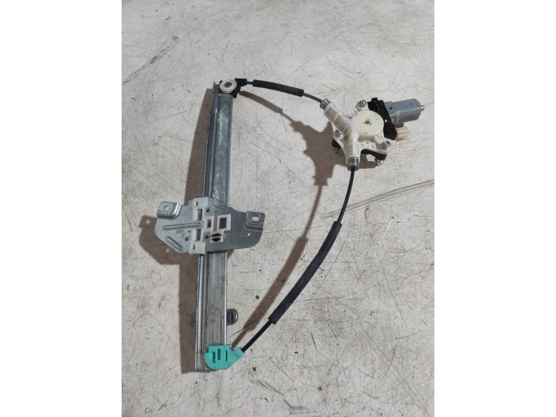 Recambio de elevalunas delantero derecho para kia rio 1.2 cat referencia OEM IAM 824601W000 DH2621005171 