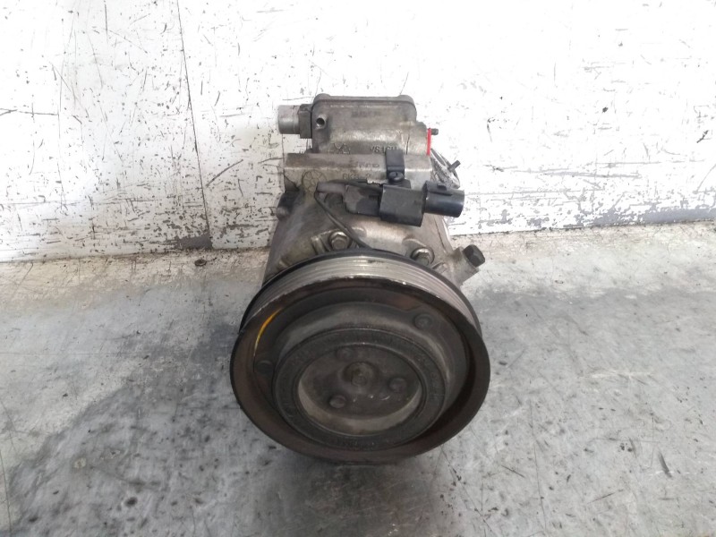 Recambio de compresor aire acondicionado para hyundai i30 classic referencia OEM IAM F500AN8CA04  