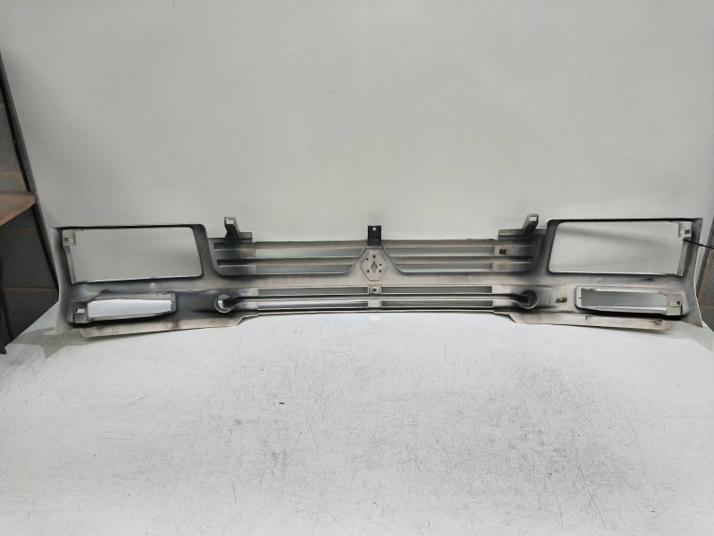 Recambio de rejilla delantera para renault trafic (desde 5.89) 1.9 diesel referencia OEM IAM   