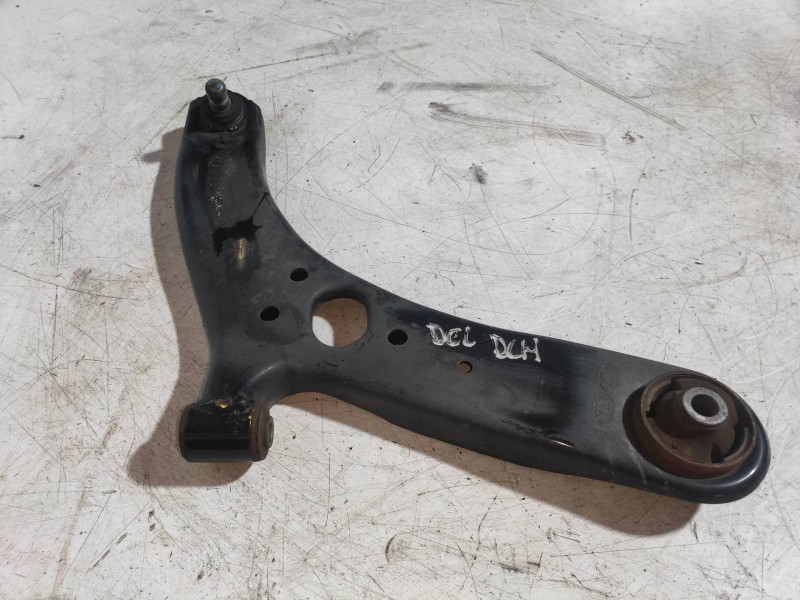 Recambio de brazo suspension inferior delantero derecho para kia rio 1.2 cat referencia OEM IAM   