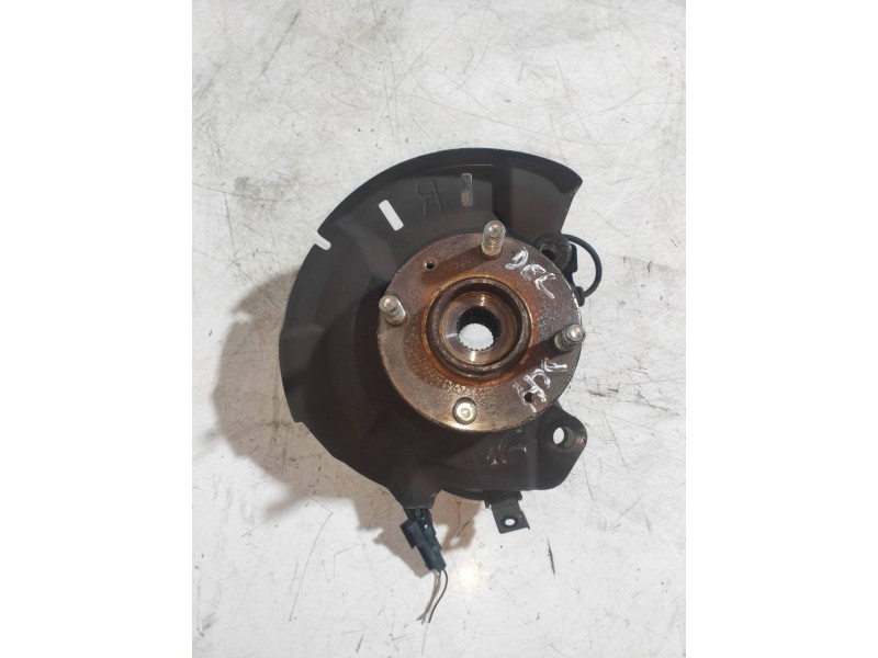 Recambio de mangueta delantera derecha para kia rio 1.2 cat referencia OEM IAM   