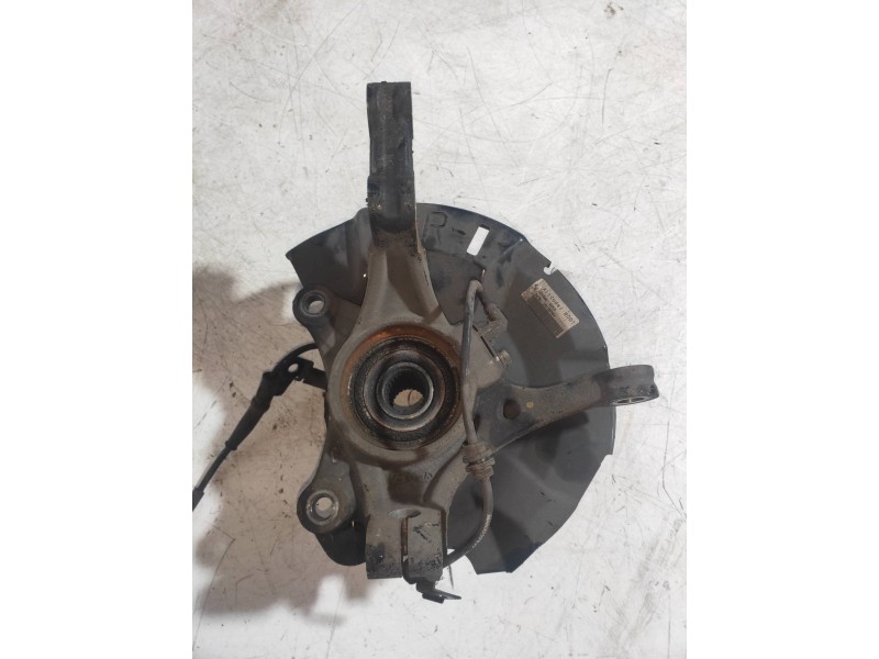 Recambio de mangueta delantera derecha para kia rio 1.2 cat referencia OEM IAM   