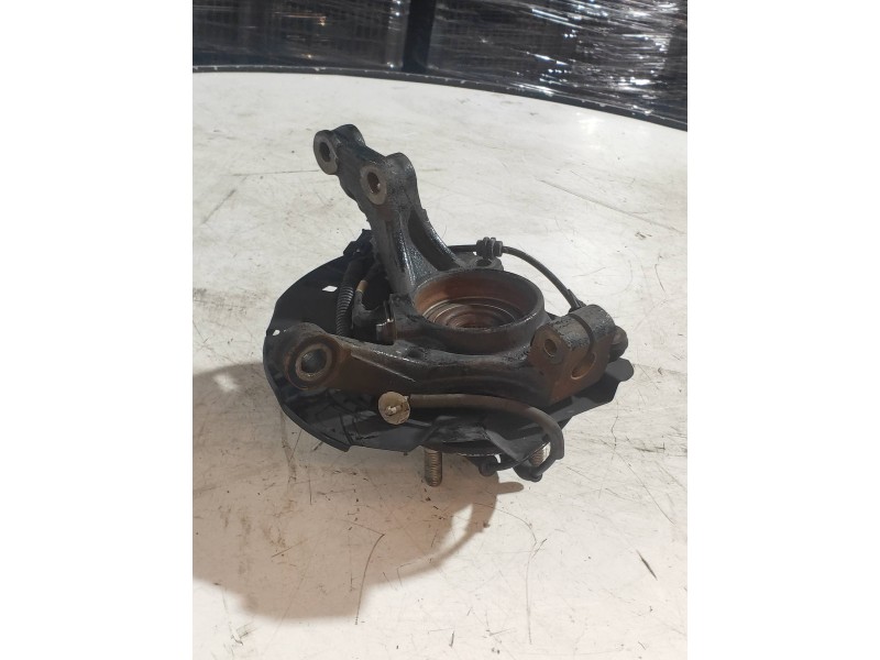 Recambio de mangueta delantera izquierda para kia rio 1.2 cat referencia OEM IAM   