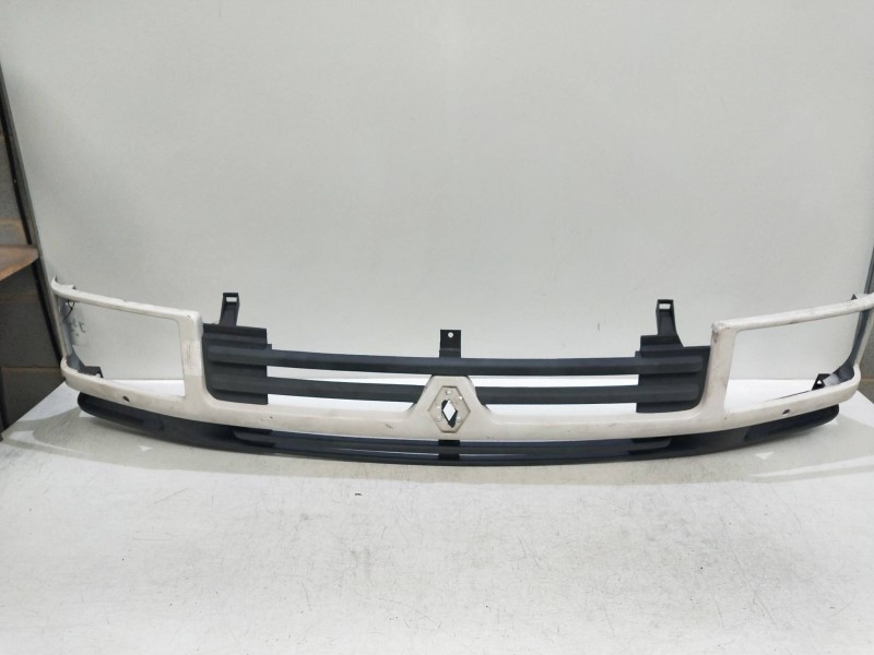 Recambio de rejilla delantera para renault trafic (desde 5.89) 1.9 diesel referencia OEM IAM   
