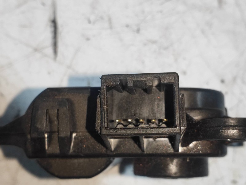 Recambio de motor apertura trampillas climatizador para kia rio 1.2 cat referencia OEM IAM H400730880  