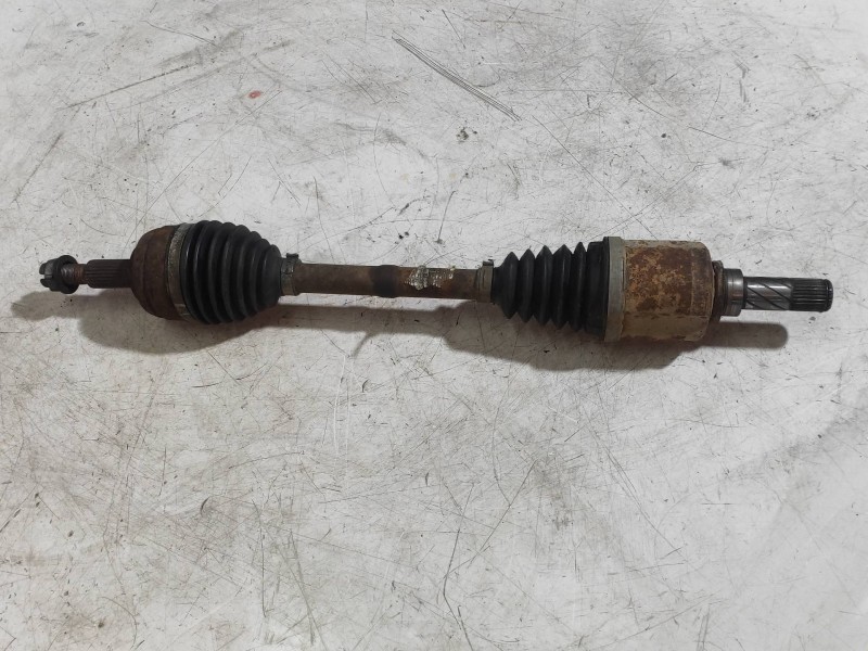 Recambio de transmision delantera izquierda para dacia duster adventure 4x4 referencia OEM IAM   