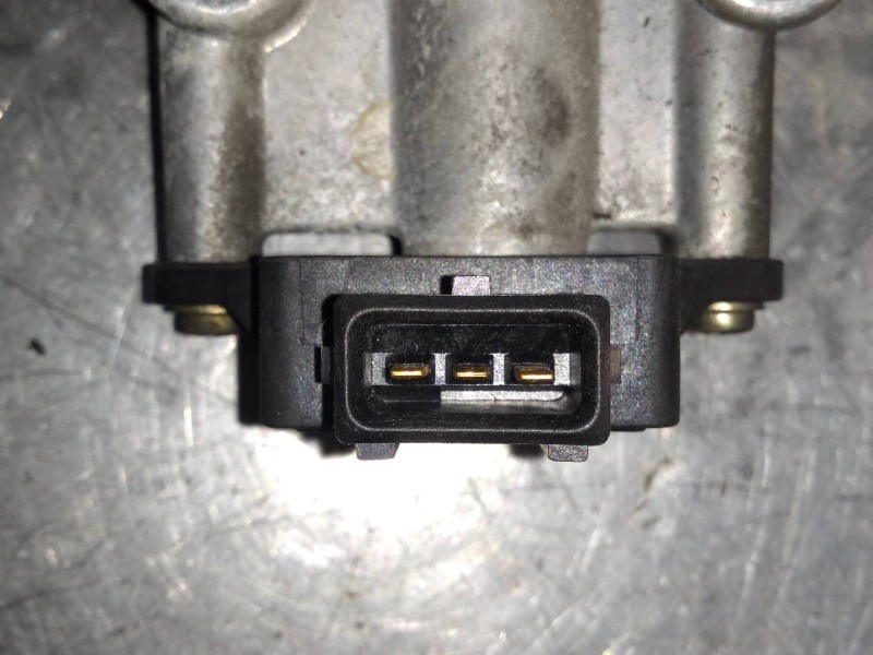Recambio de caja mariposa para toyota carina (t19) 1.6 xl (4-ptas.) referencia OEM IAM 2221002110  