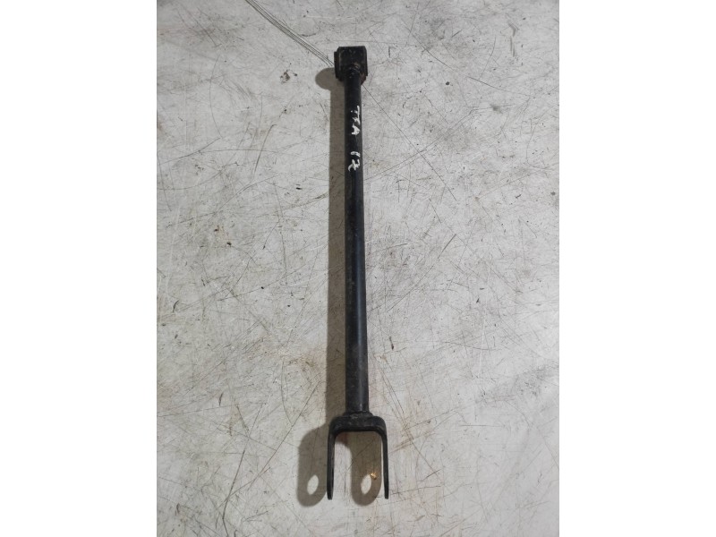 Recambio de brazo suspension superior trasero izquierdo para dacia duster adventure 4x4 referencia OEM IAM   