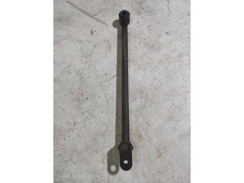 Recambio de brazo suspension superior trasero izquierdo para dacia duster adventure 4x4 referencia OEM IAM   