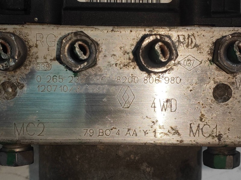 Recambio de abs para dacia duster adventure 4x4 referencia OEM IAM 0265232386 8200806980 0265800897