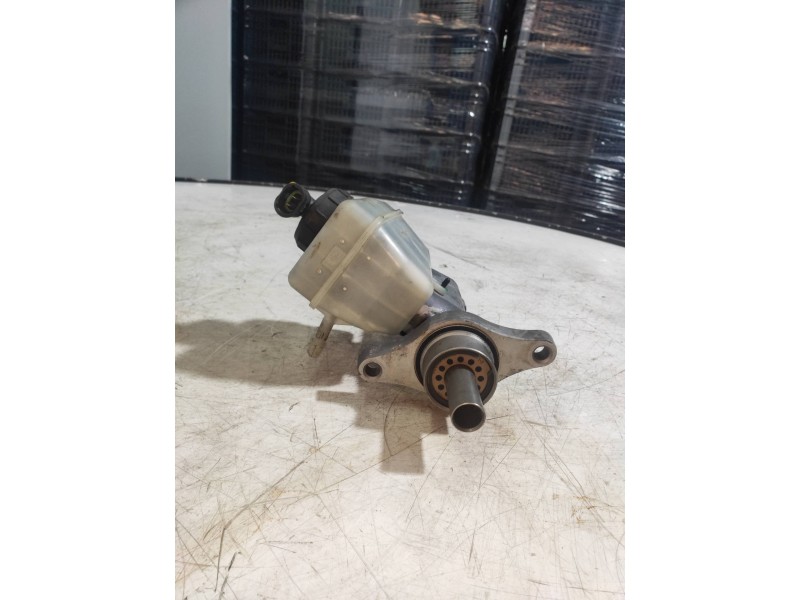 Recambio de bomba freno para dacia duster adventure 4x4 referencia OEM IAM   