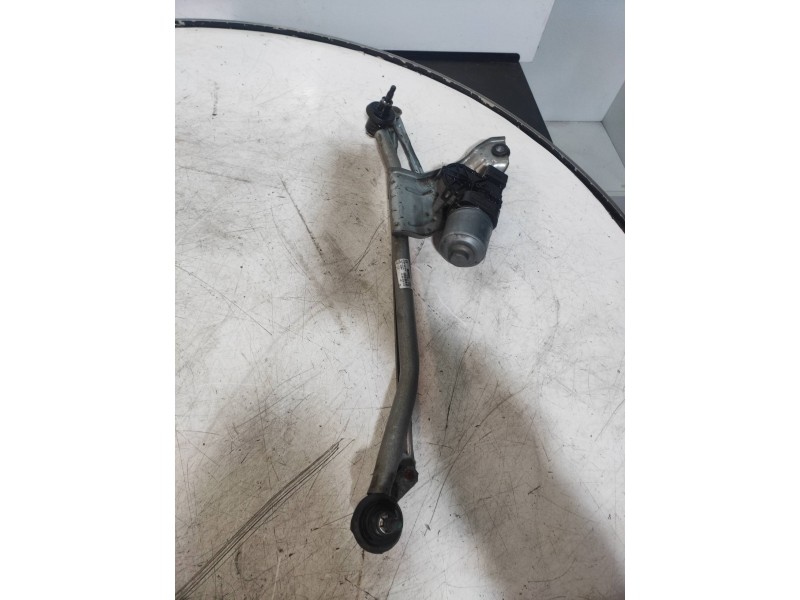 Recambio de motor limpia delantero para dacia duster adventure 4x4 referencia OEM IAM 0390241544 8200619512 3397020879