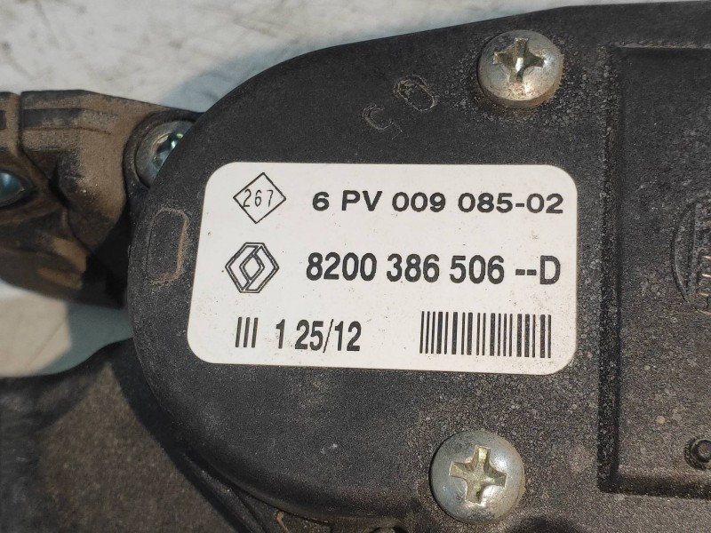 Recambio de potenciometro pedal para dacia duster adventure 4x4 referencia OEM IAM 8200386506D 6PV00908502 