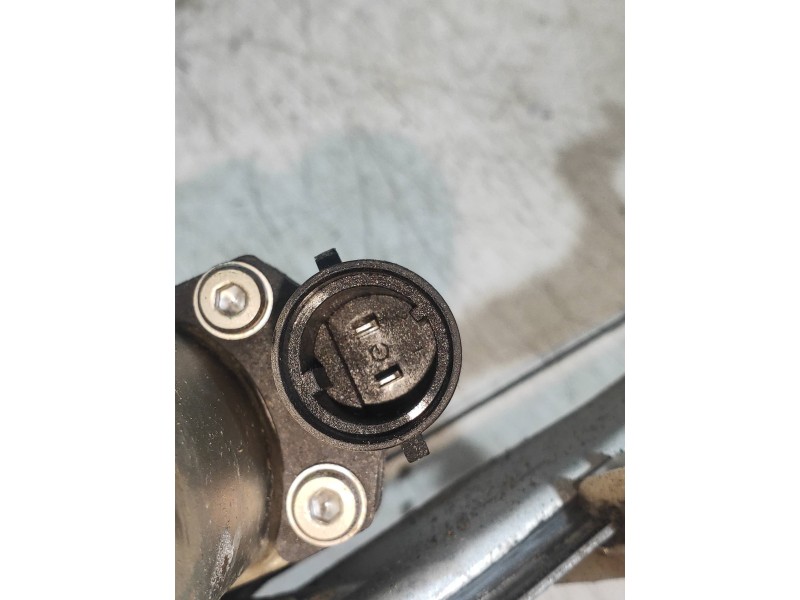 Recambio de elevalunas delantero izquierdo para dacia duster adventure 4x4 referencia OEM IAM 8200733129  