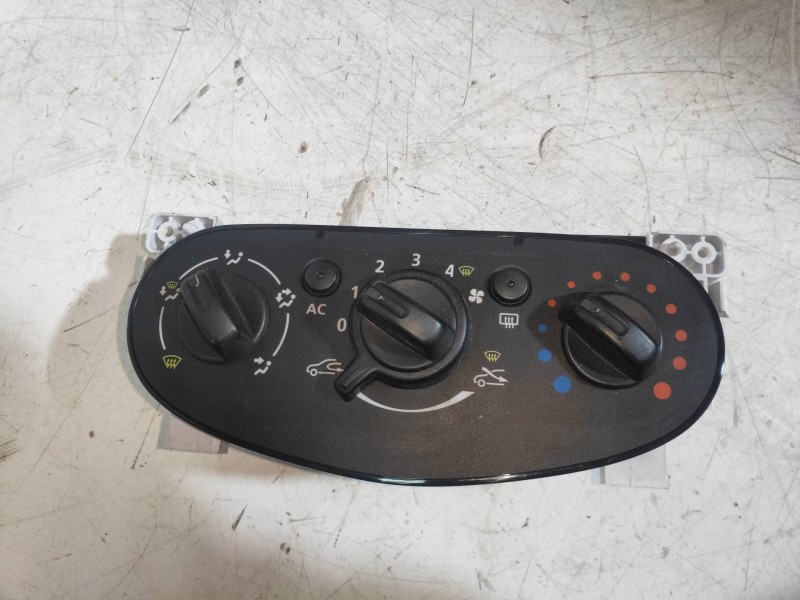 Recambio de mando calefaccion / aire acondicionado para dacia duster adventure 4x4 referencia OEM IAM N108614N  