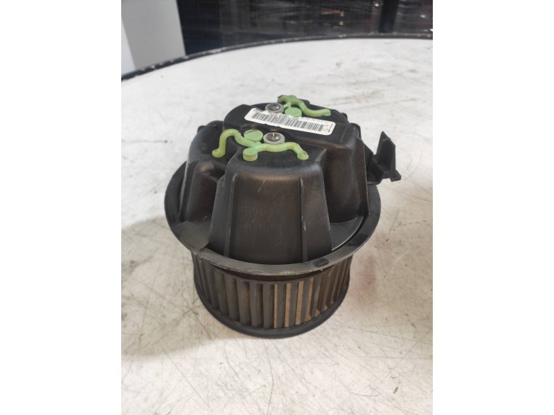 Recambio de motor calefaccion para dacia duster adventure 4x4 referencia OEM IAM N106809Z  