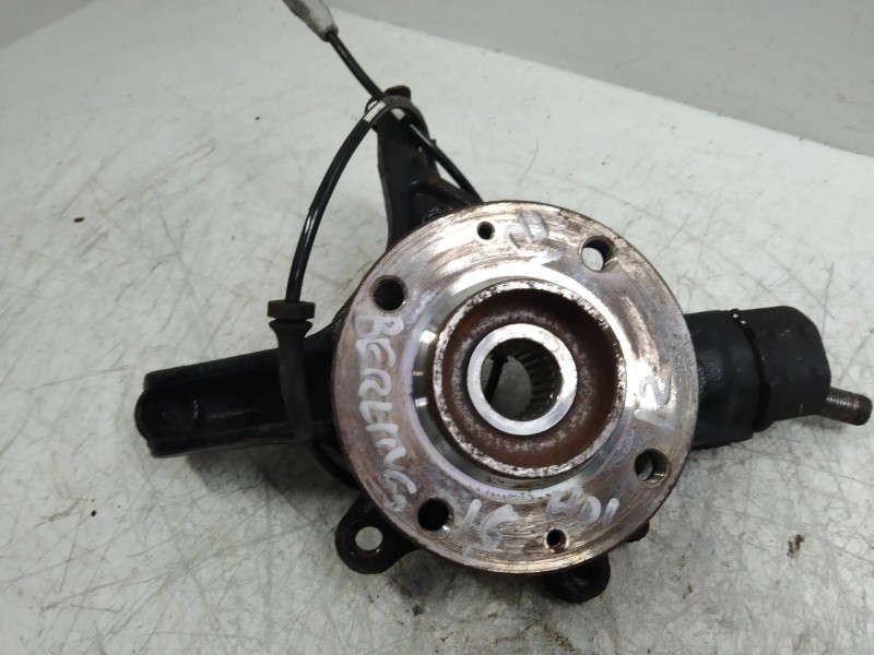 Recambio de mangueta delantera izquierda para citroen berlingo station wagon xtr plus referencia OEM IAM   