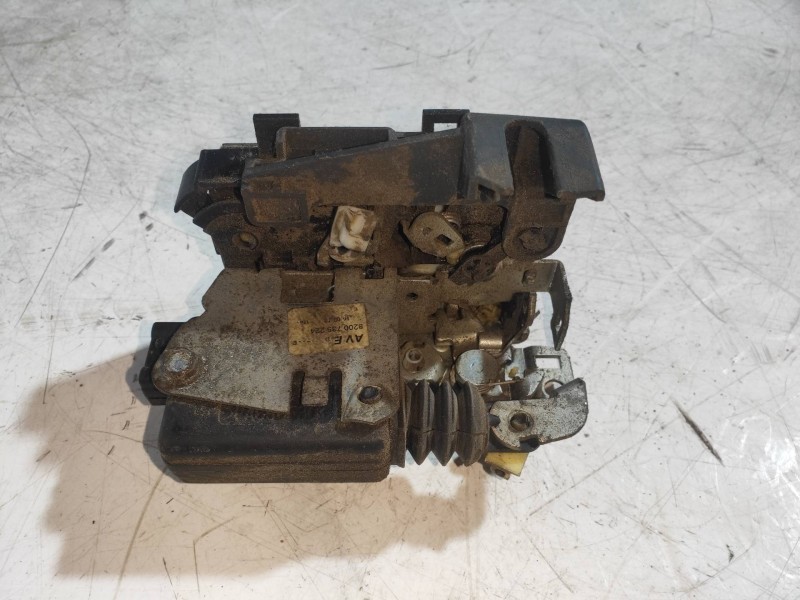 Recambio de motor cierre centralizado delantero derecho para dacia duster adventure 4x4 referencia OEM IAM 8200735224  