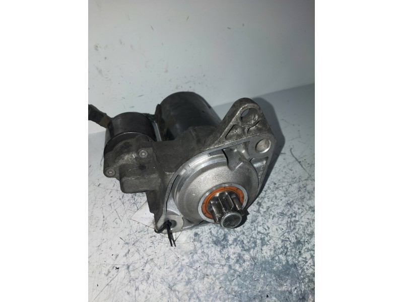 Recambio de motor arranque para seat leon (1m1) stella referencia OEM IAM 0001121006 BOSCH 