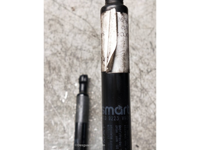 Recambio de amortiguadores capo para smart roadster 0.7 turbo cat referencia OEM IAM 0009223V004  240N