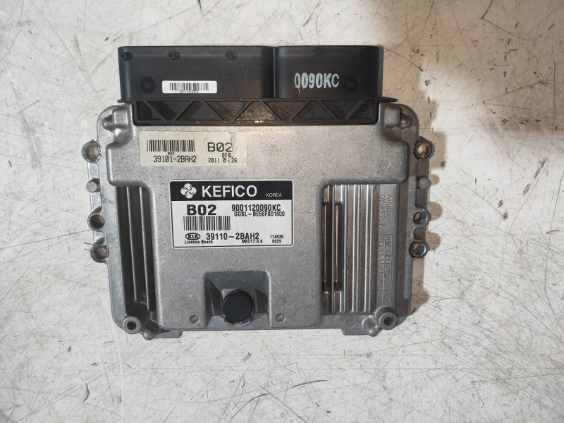Recambio de centralita motor uce para kia sportage concept 4x2 referencia OEM IAM 391102BAH2 9001120090KC 