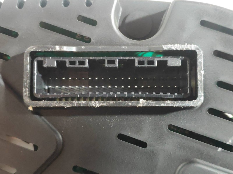 Recambio de cuadro instrumentos para kia sportage concept 4x2 referencia OEM IAM 940033U415  