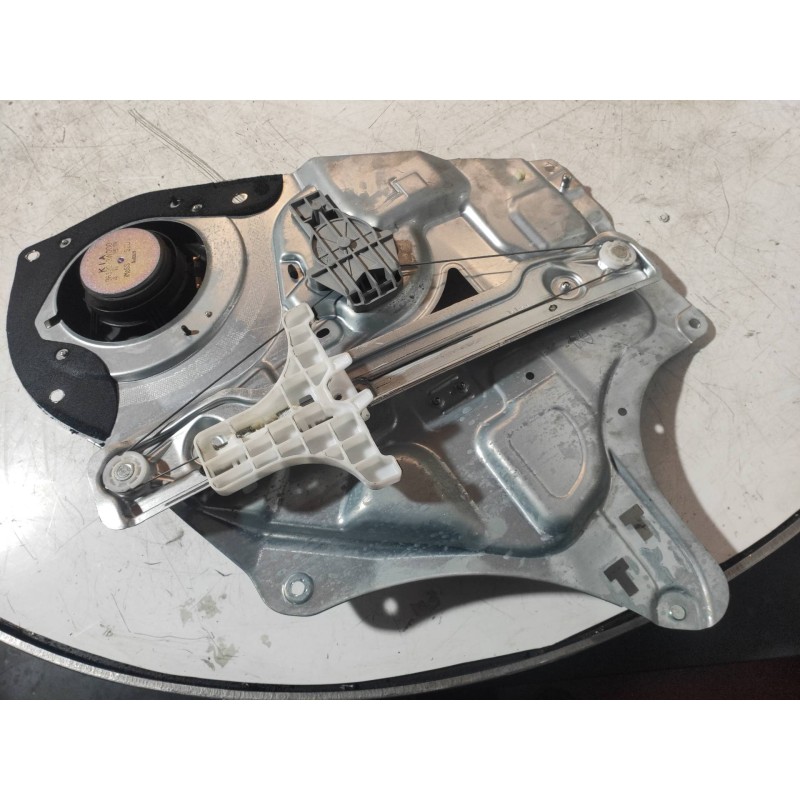 Recambio de elevalunas trasero izquierdo para kia sportage concept 4x2 referencia OEM IAM 834703U000  