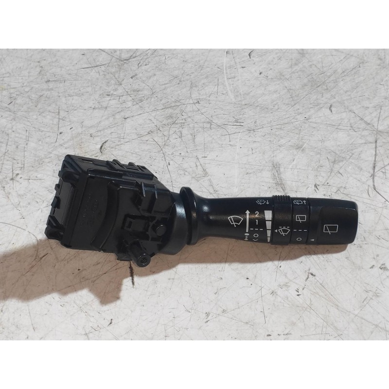 Recambio de mando limpia para kia sportage concept 4x2 referencia OEM IAM 934202K560  