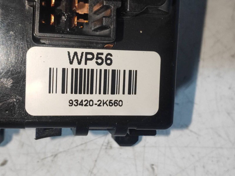 Recambio de mando limpia para kia sportage concept 4x2 referencia OEM IAM 934202K560  