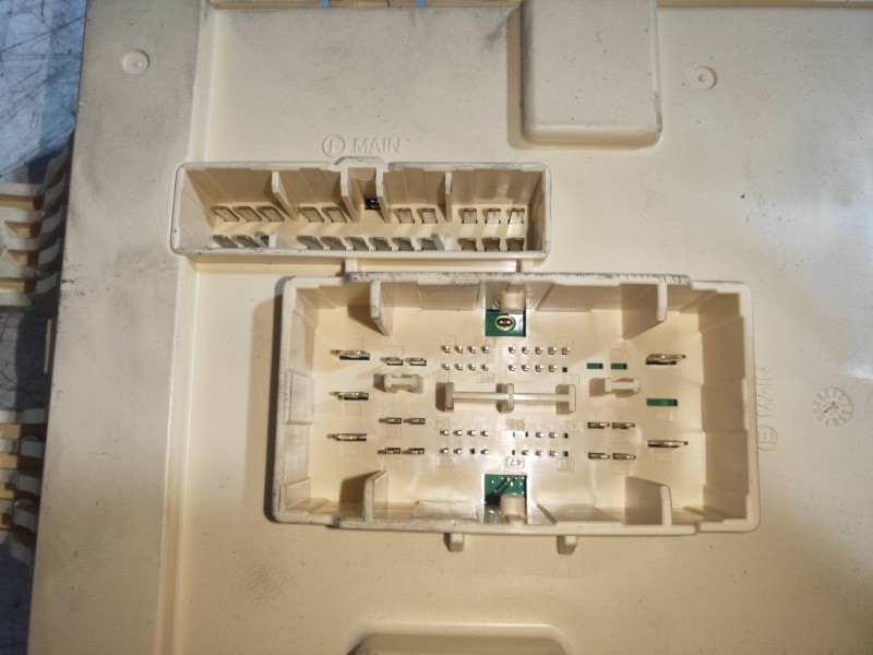 Recambio de caja reles / fusibles para kia sportage concept 4x2 referencia OEM IAM 919503W010  