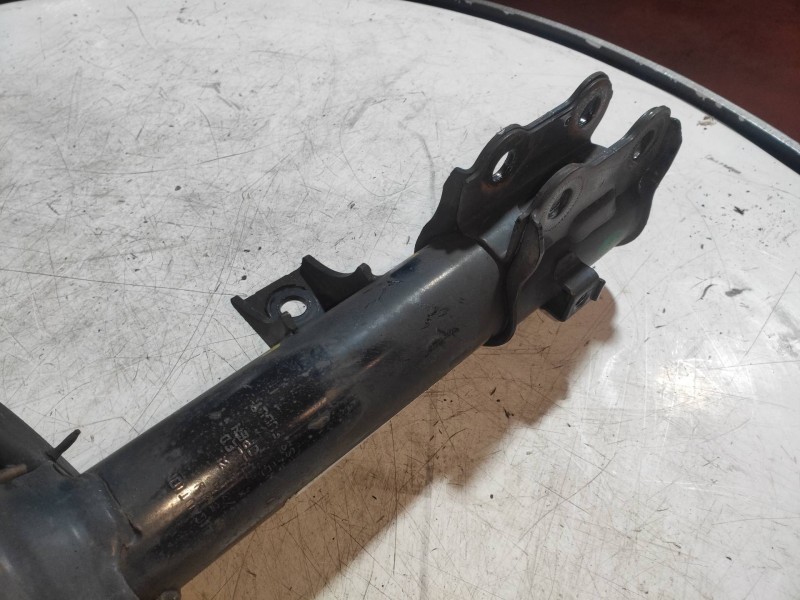 Recambio de amortiguador delantero derecho para kia sportage concept 4x2 referencia OEM IAM 546613U010  