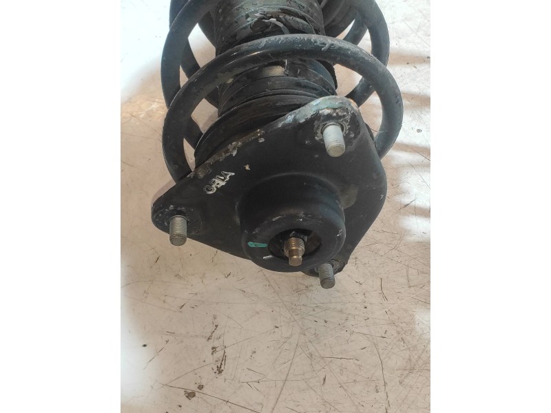 Recambio de amortiguador delantero derecho para kia sportage concept 4x2 referencia OEM IAM 546613U010  